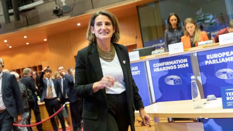 극우 복스(Vox), 중도우파 PP(PP)가 브뤼셀에서 모든 스페인 사회주의 후보를 공격할 것을 촉구