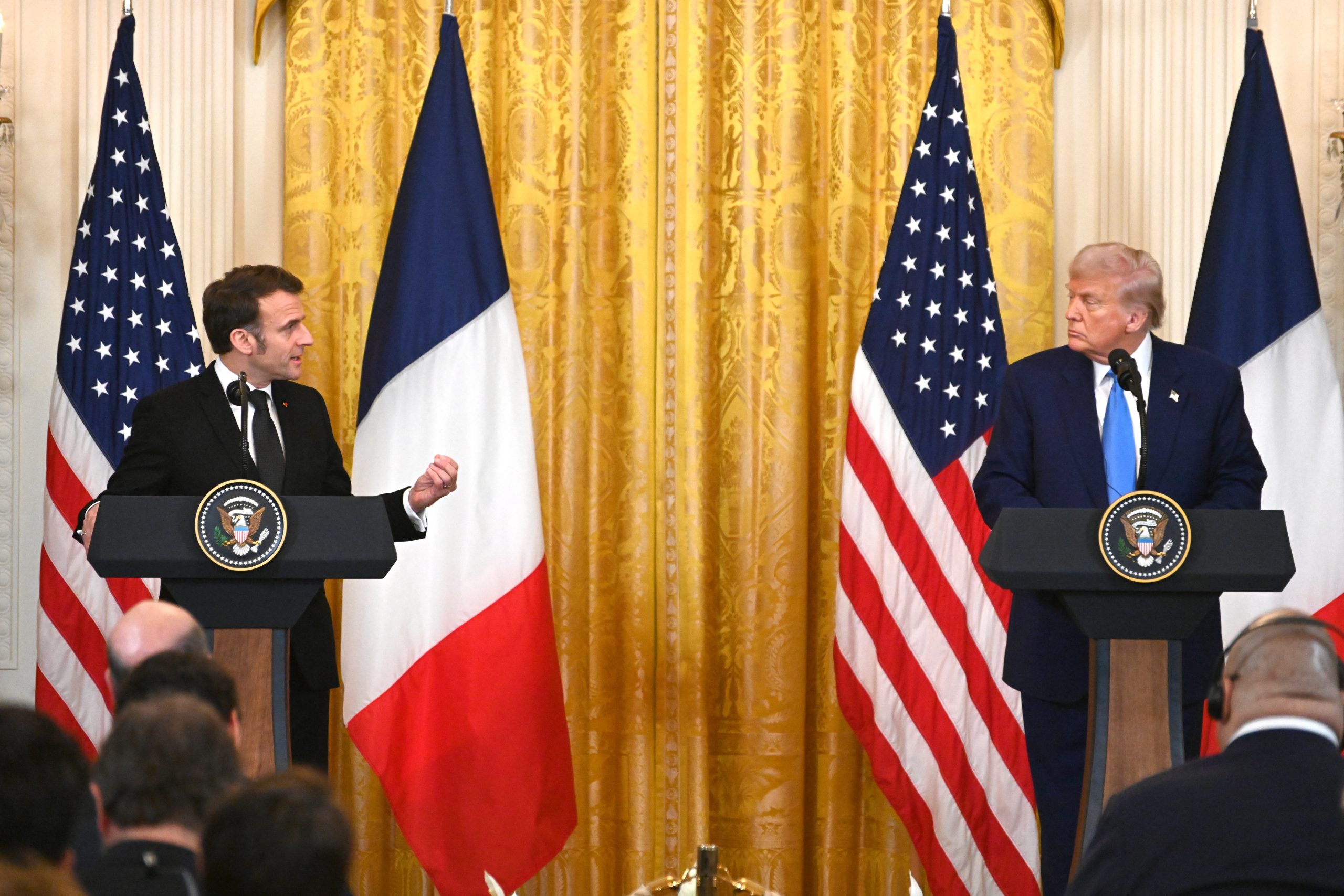 신뢰할 수있는 EU-US 데이터 감독이없는 귀머거리 커미션 침묵