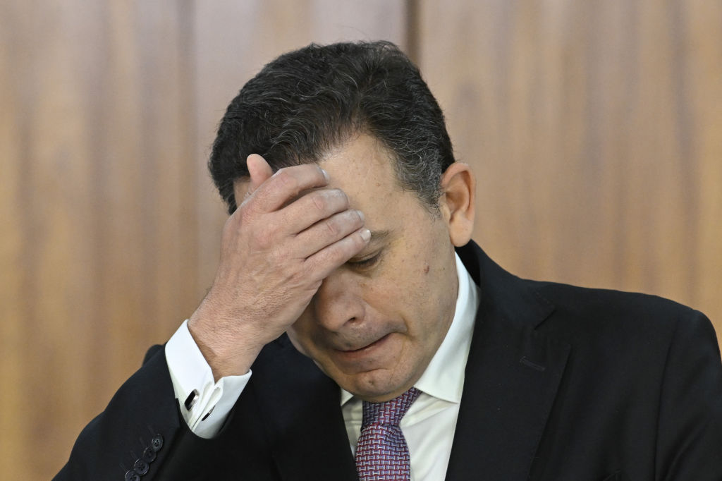 포르투갈의 정부는 신뢰 투표 후 무너집니다 (다시)
