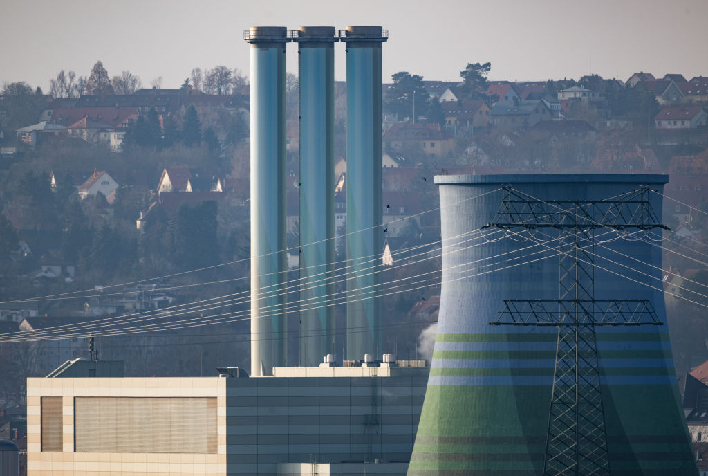 운동가들은 가스 화력 발전소를위한 수십억 달러의 주 자금