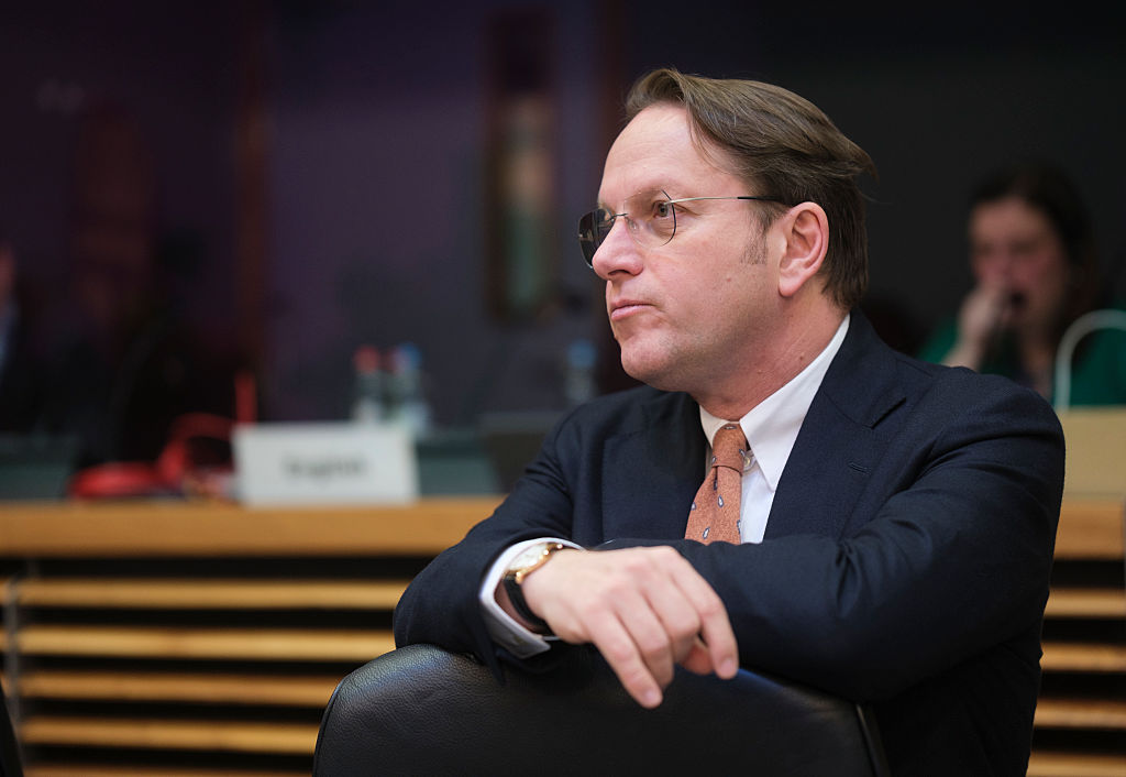 Várhelyi 발표 Biotech Act는 결국 2025 년에 설정되었다고 발표했습니다.