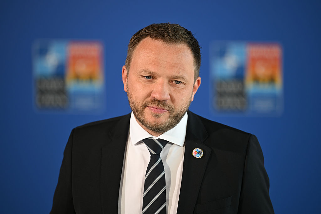 에스토니아는 러시아 외교관을 '간섭'으로 추방합니다.