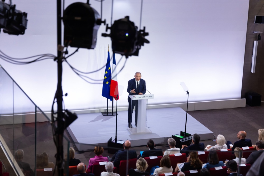 예산 2026 : Bayrou는 9 월 8 일 프랑스의 '비참한'재정에 대한 신뢰 투표를 요청합니다.