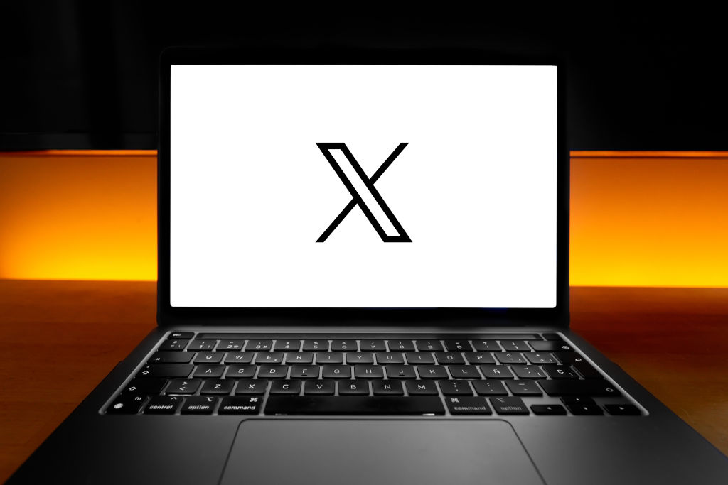 X는 아일랜드에서 포르노 연령 체크를 출시합니다