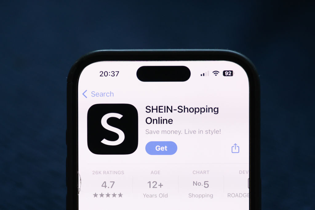 빠른 패션 거인 Shein은 그린 워싱을 위해 백만 유로의 벌금을 부과했습니다