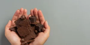 초콜릿을 먹고 살을 뺄 수 있나요? 전문가가 명확한 답을 갖고 있다