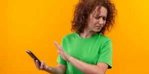 INCIBE ‘Ghostpairing’ 경고: 자신도 모르게 WhatsApp을 감시하는 새로운 방법