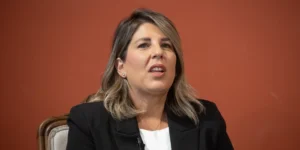 Noelia Arroyo는 카르타헤나에서 두 번째 보트 이후 정부에 더 많은 해안 감시를 요구합니다.