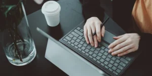 유럽연합 집행위원회의 새로운 돋보기 이후 스페인에서는 ChatGPT로 할 수 없는 일입니다.