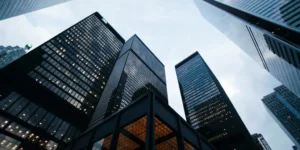 주 법무장관은 ESG 평가 기관인 Moody’s, S&P 및 Fitch에 대한 공세를 더욱 강화했습니다.