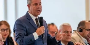 Ferraz와 PSOE 남작은 29-N 목록에 대한 힘을 측정합니다. 페이지는 Toledo에 대한 Tolón을 수락합니다.