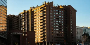Pedro Sánchez는 주택 법령 통과를 확신합니다. 의회는 금요일에 17개의 미정 투표를 실시했습니다.